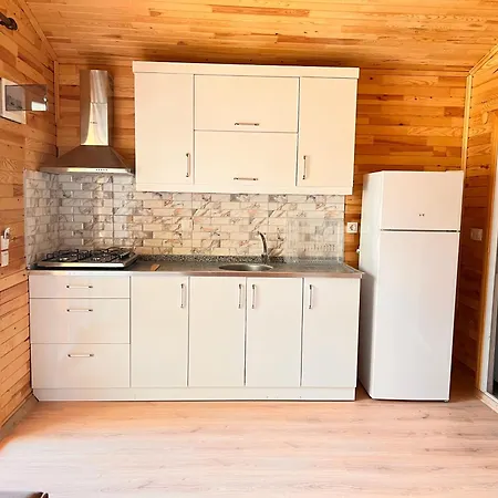 Hotel apartamentowy Parlak Evleri *