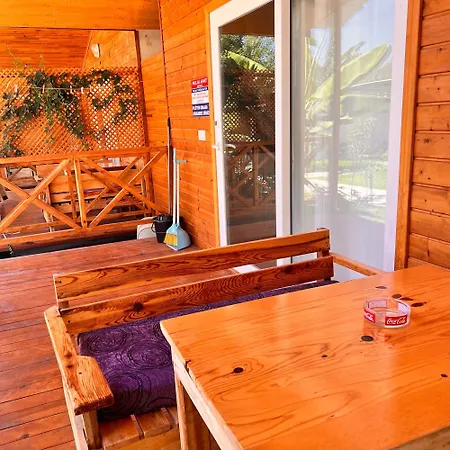 Hotel apartamentowy Parlak Evleri *