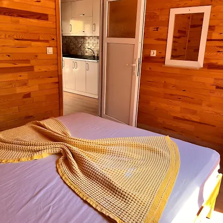 Parlak Evleri Hotel apartamentowy Adrasan