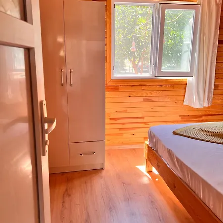 Hotel apartamentowy Parlak Evleri *